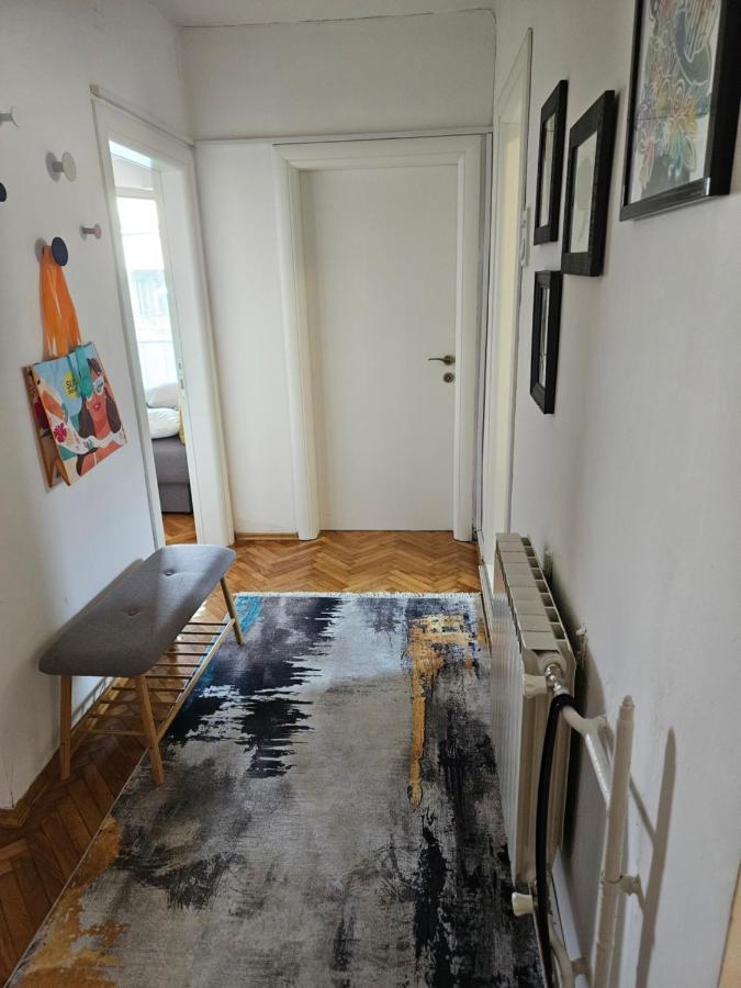Cosy Apartment In The Heart Of Skopje Exterior foto